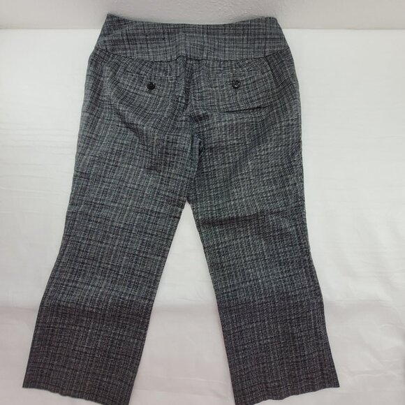 Express Design Studio Editor Capri sz 2 Cropped Pant Black Gray Patterned Cotton - Picture 2 of 13